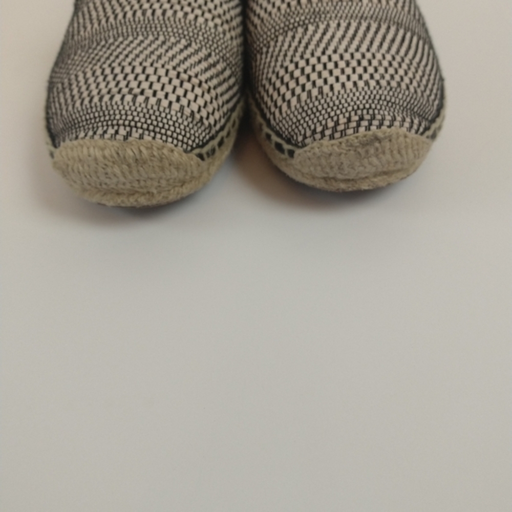 Lafayette 148 Woven Espadrilles - Picture 8 of 14